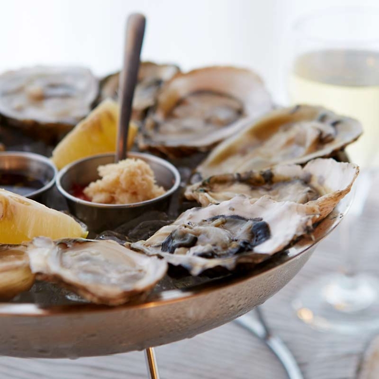 HOME Chicago Oyster House