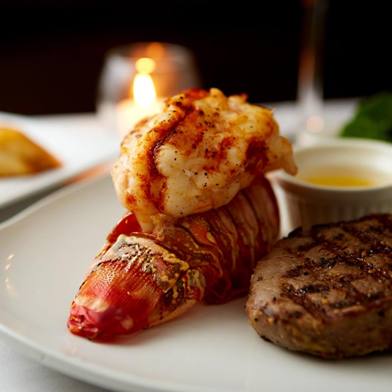 HOME Chicago Oyster House